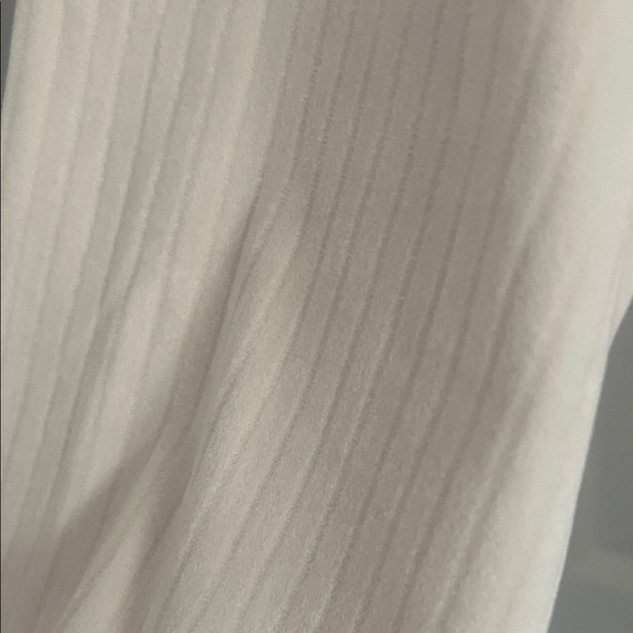 Luxurious Cream Hooded Robe - Picture 6 of 6